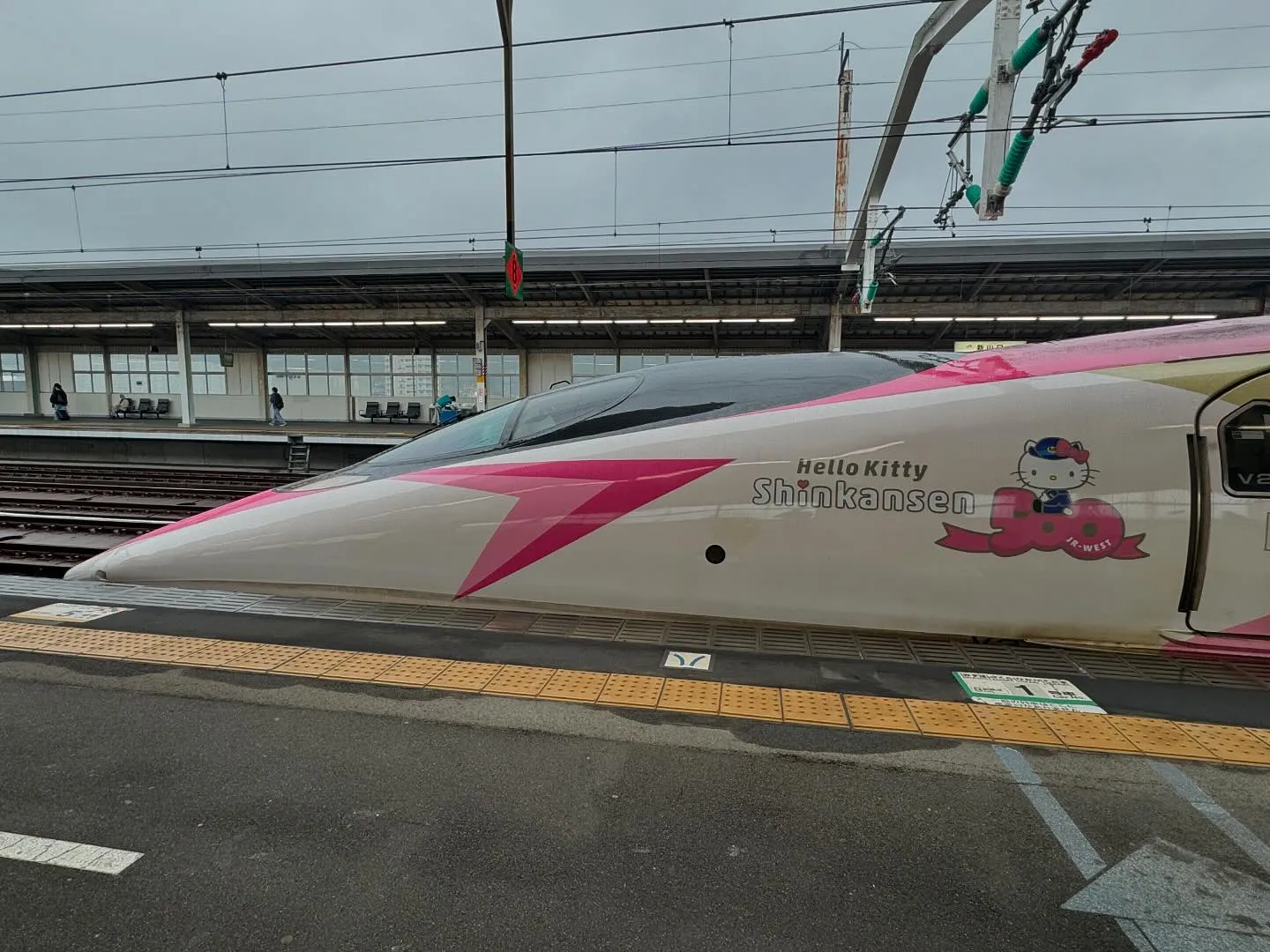 本日は球技大会参加の為お休み予定でしたがあいにくの大雨で午前...