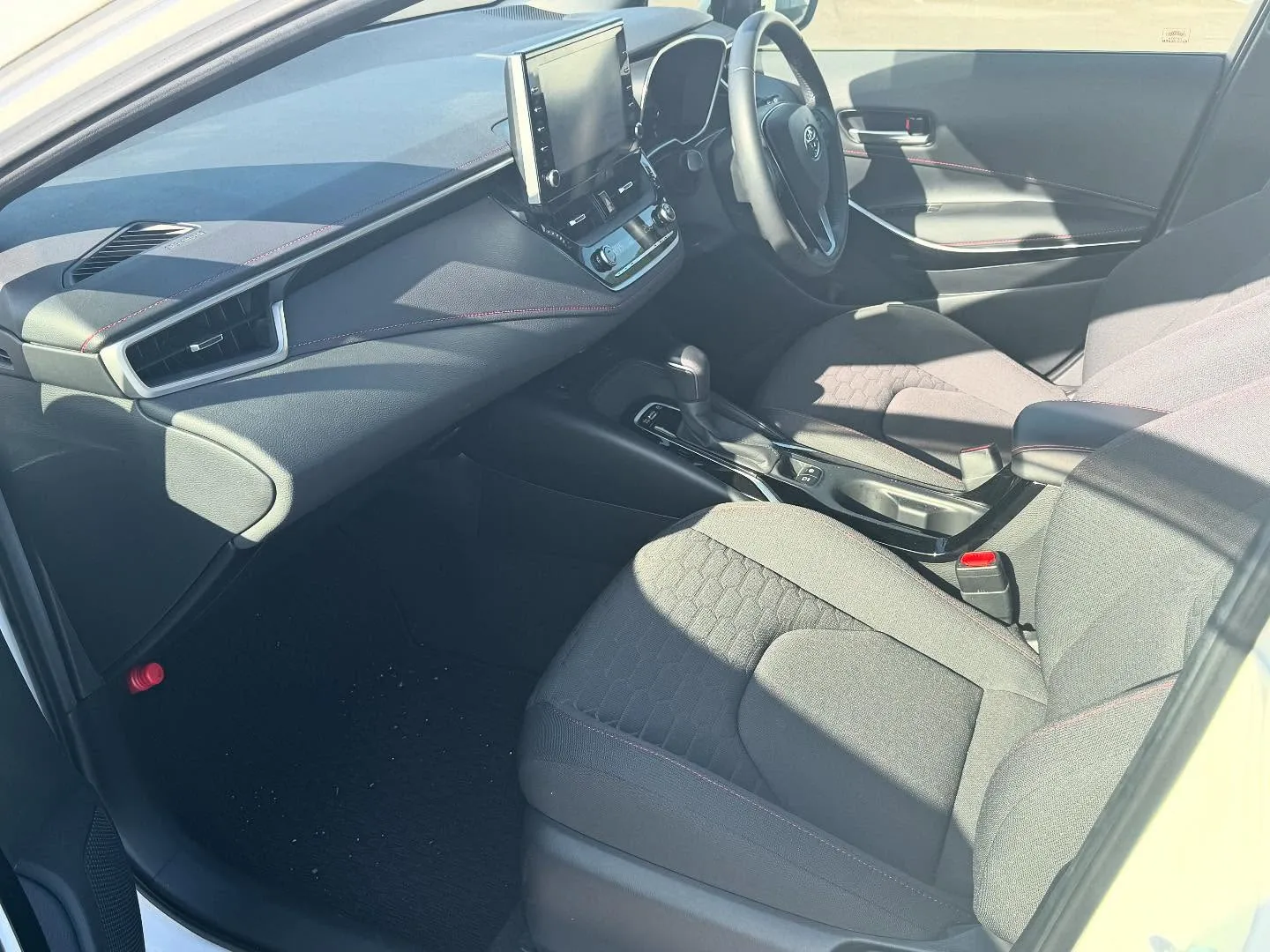 R2年カローラスポーツ買取有難う御座います！