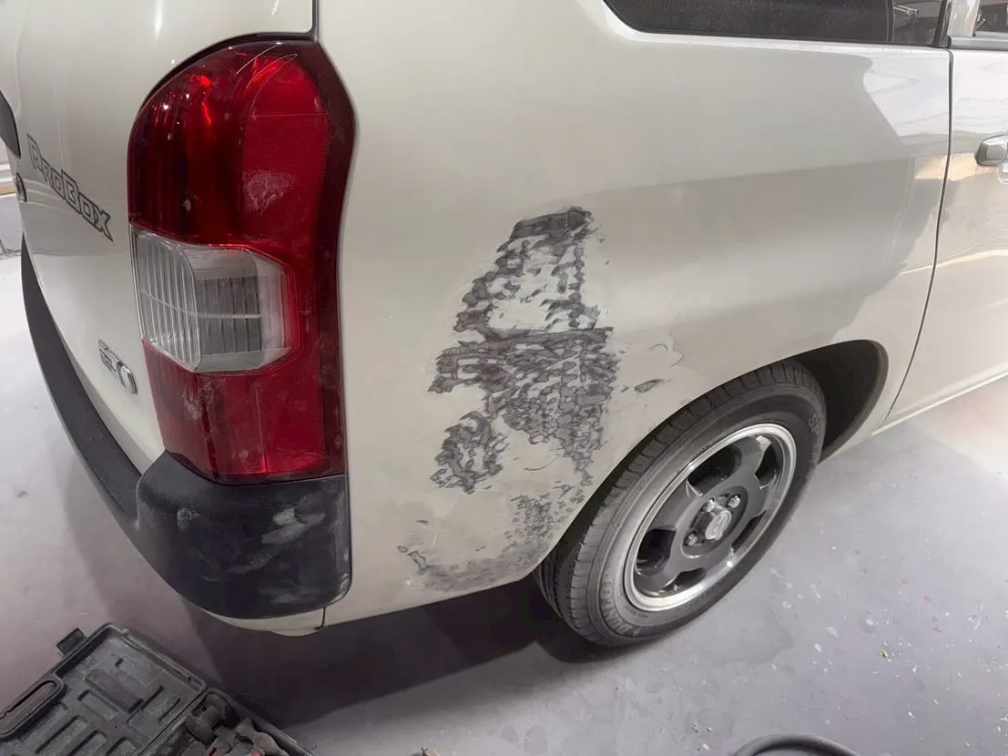 プロボックスハイブリッドの板金修理させて頂きました😊