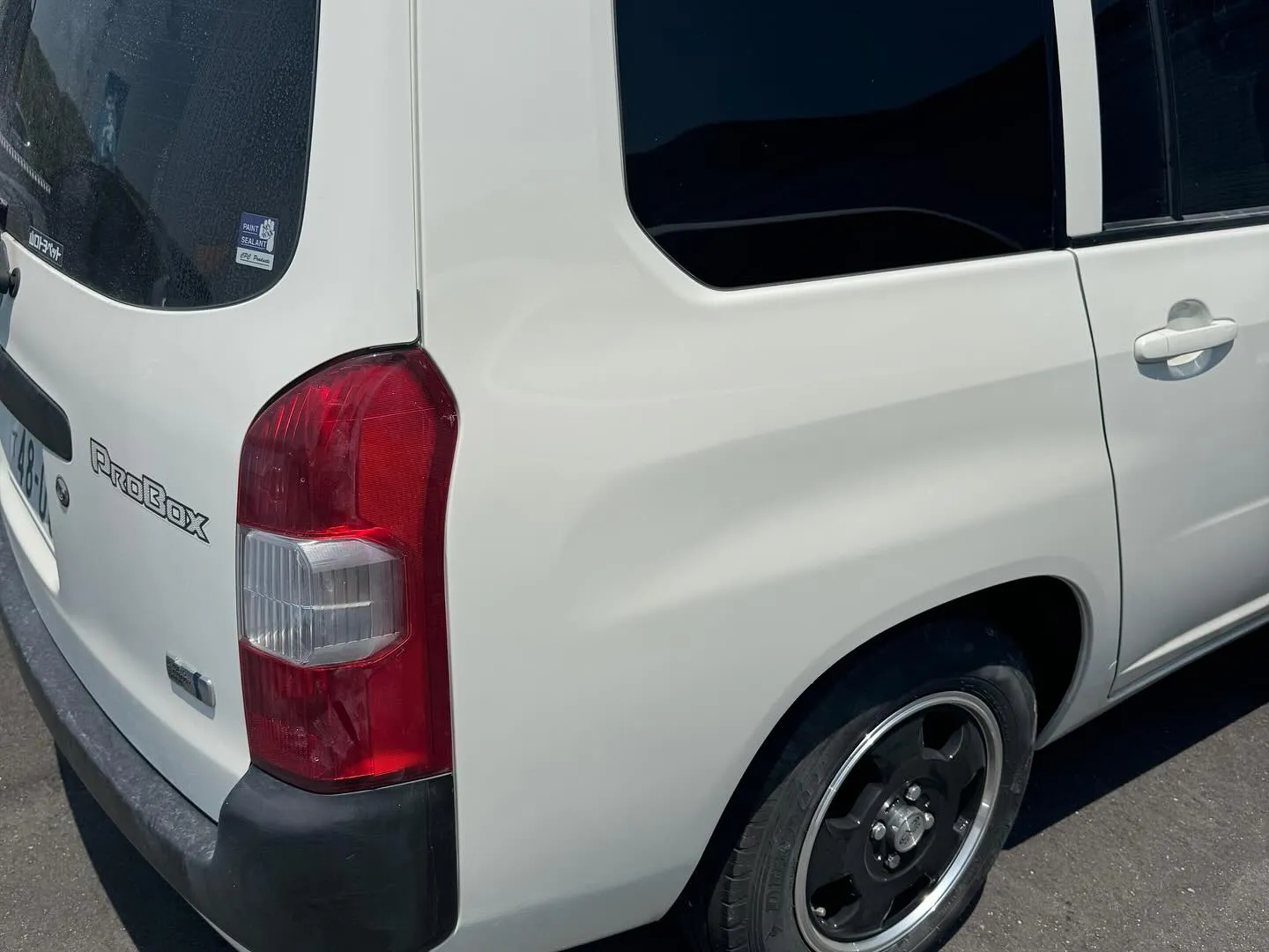 プロボックスハイブリッドの板金修理させて頂きました😊