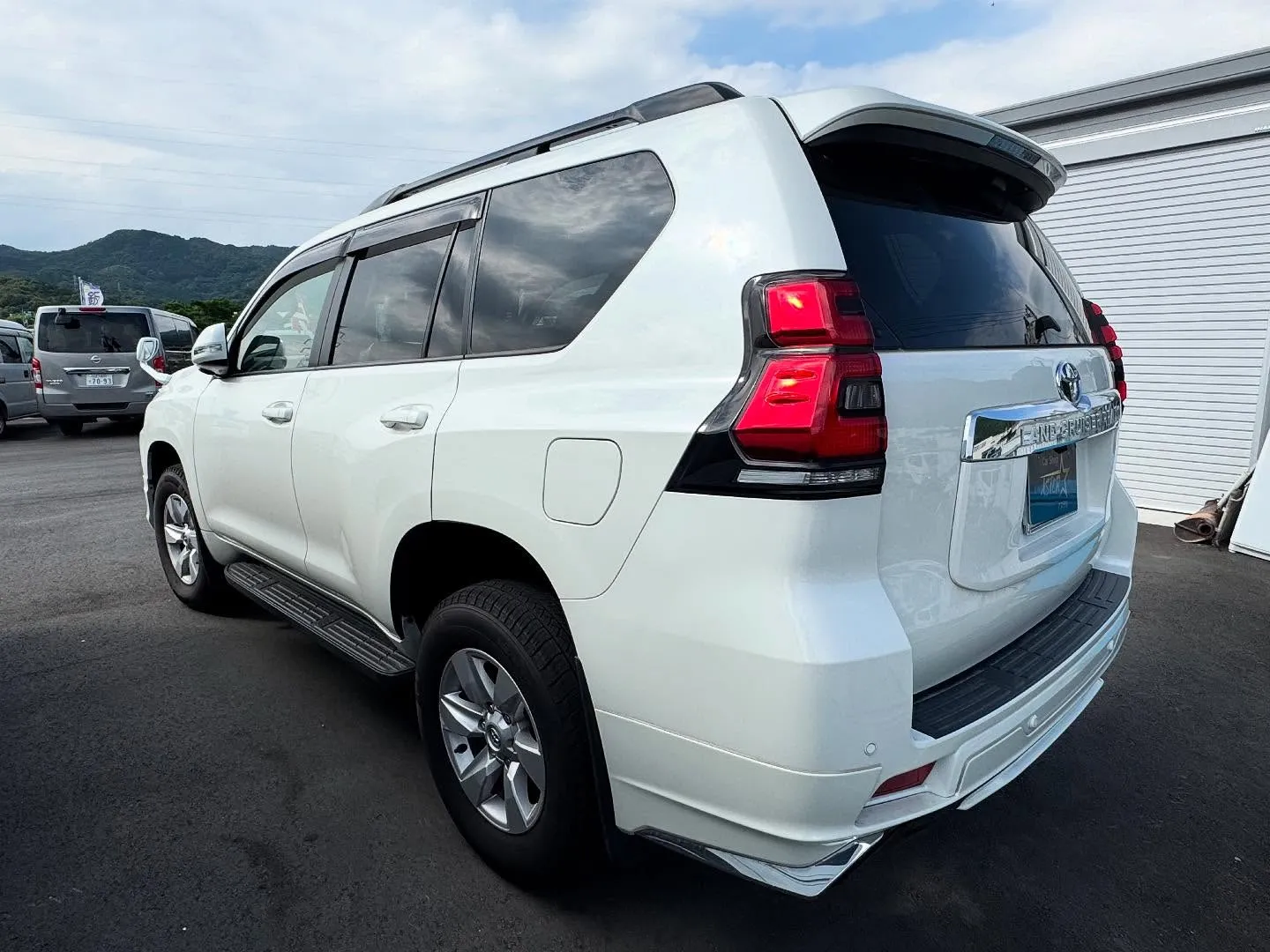 いつもお世話になっている会社の社長からプラドの買取後商談いた...