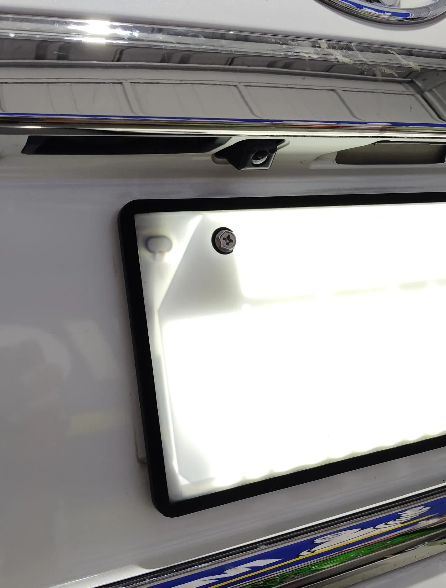 久々販売車両で字光式取付🤔