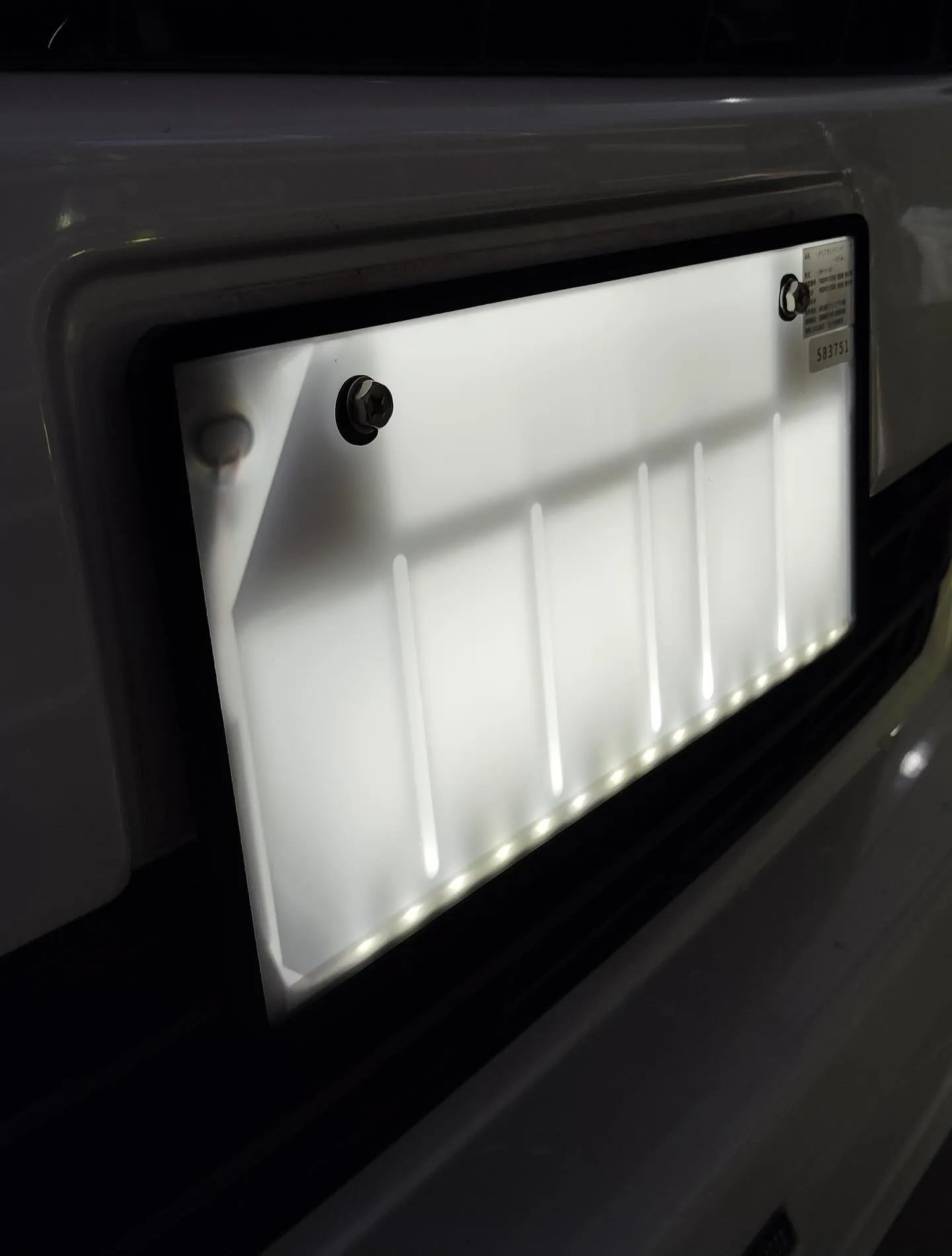 久々販売車両で字光式取付🤔